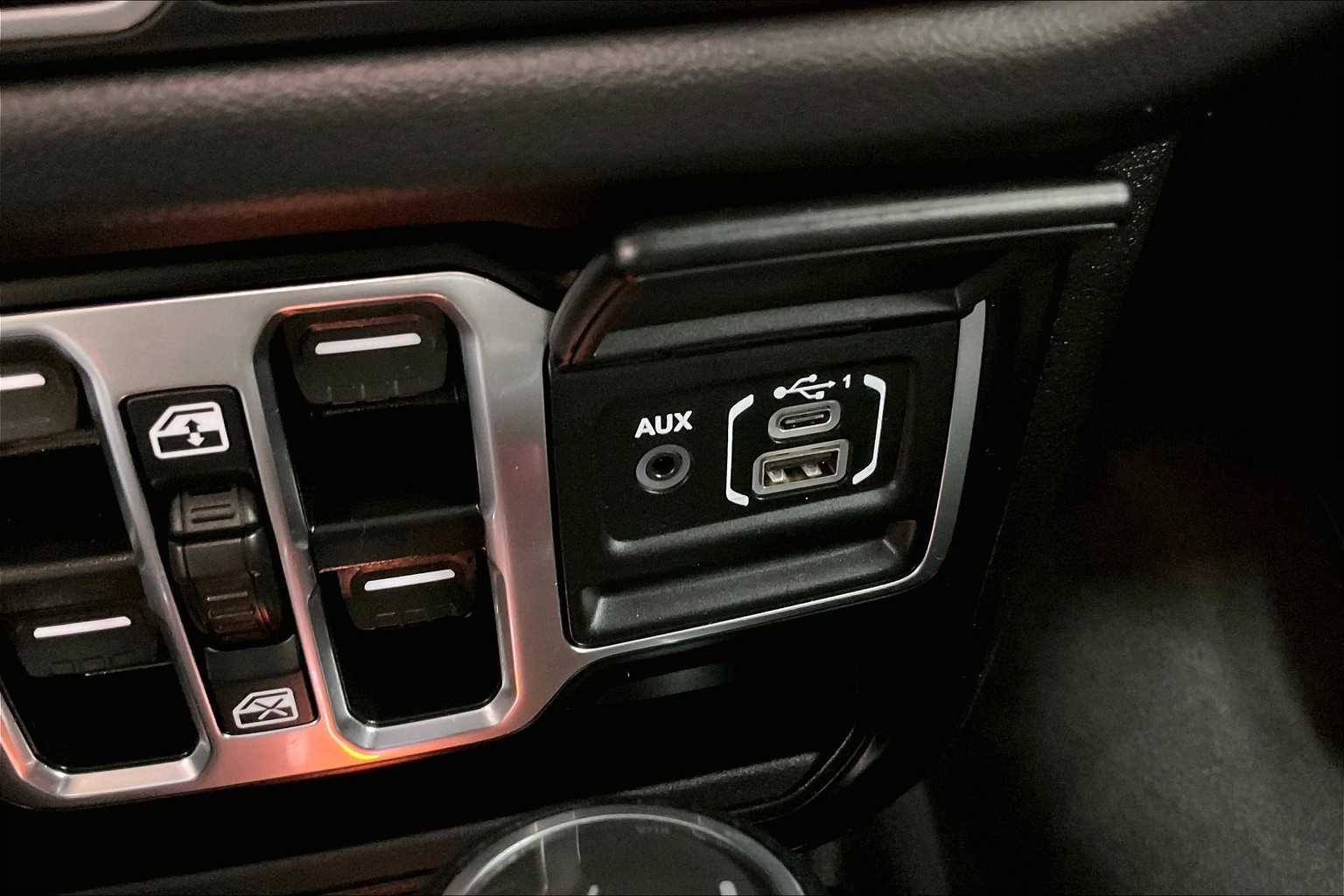 2024 Jeep Wrangler 4xe Sahara - Photo 26
