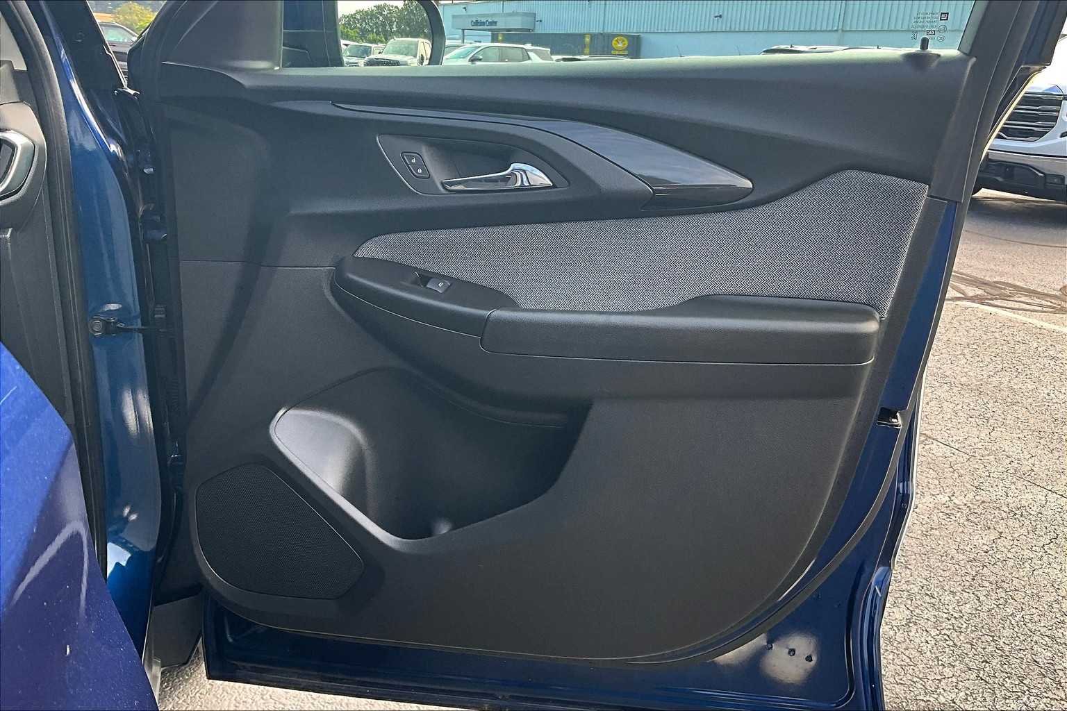 2022 Chevrolet TrailBlazer LT - Photo 12