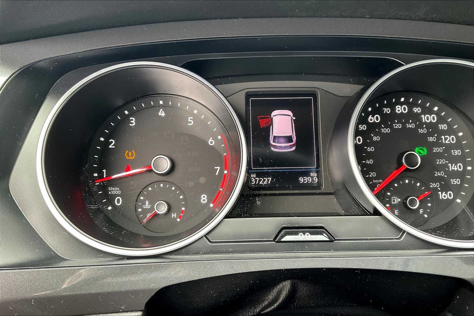 2021 Volkswagen Tiguan S - Photo 25