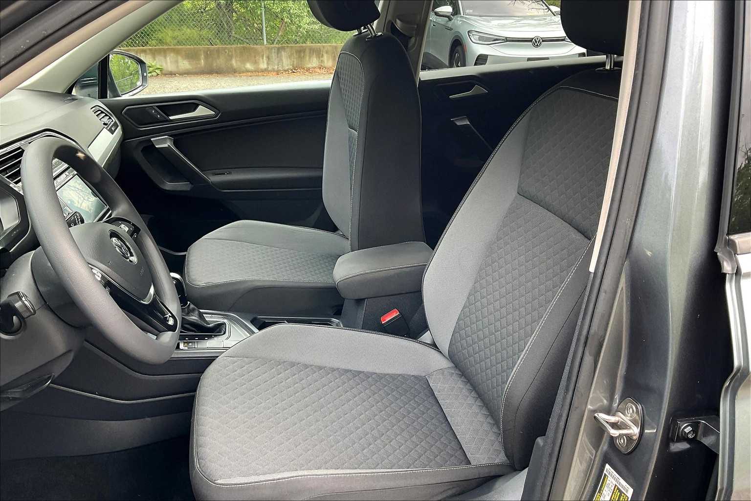 2021 Volkswagen Tiguan S - Photo 10