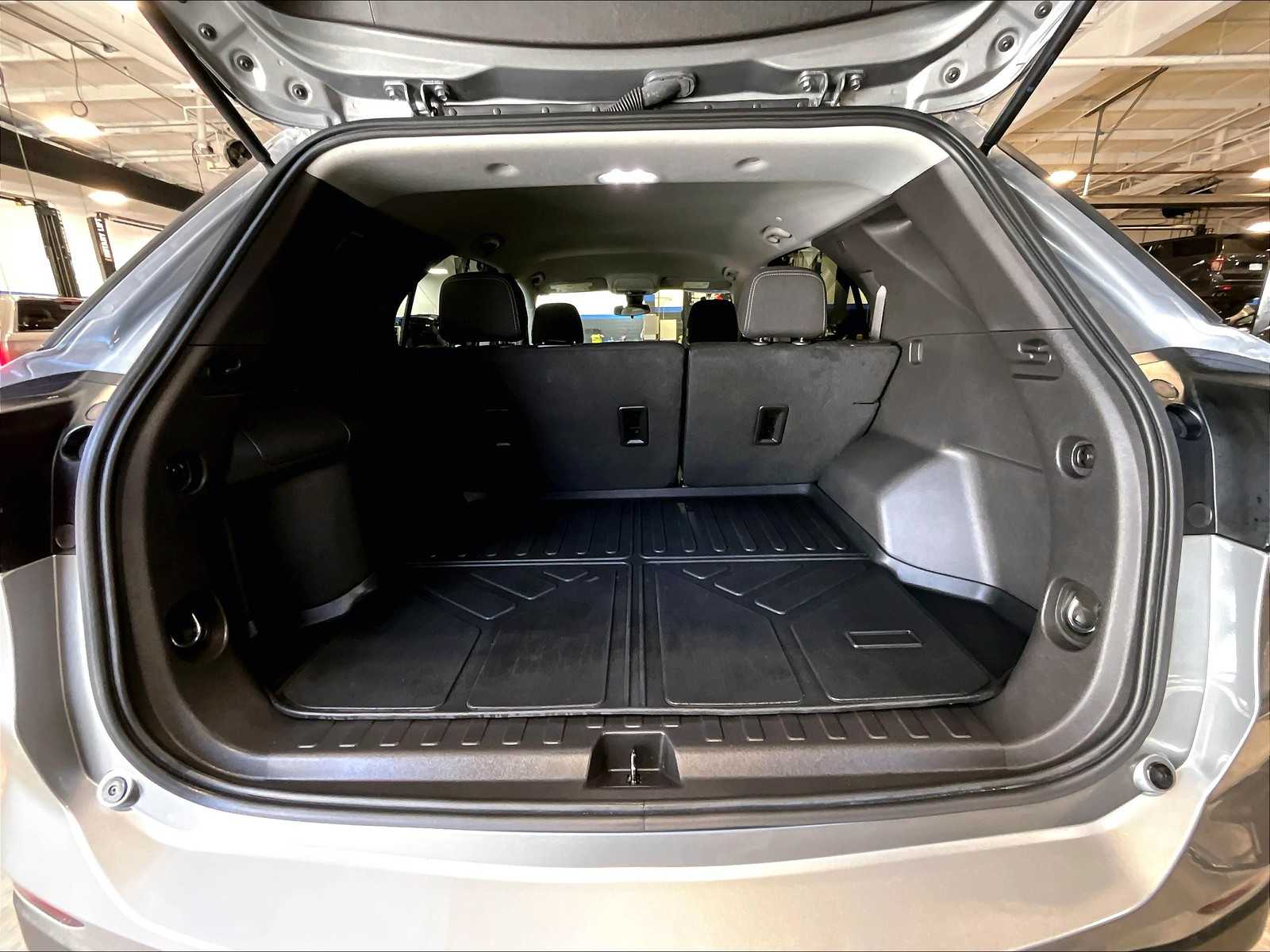 2024 Chevrolet Equinox LS - Photo 17