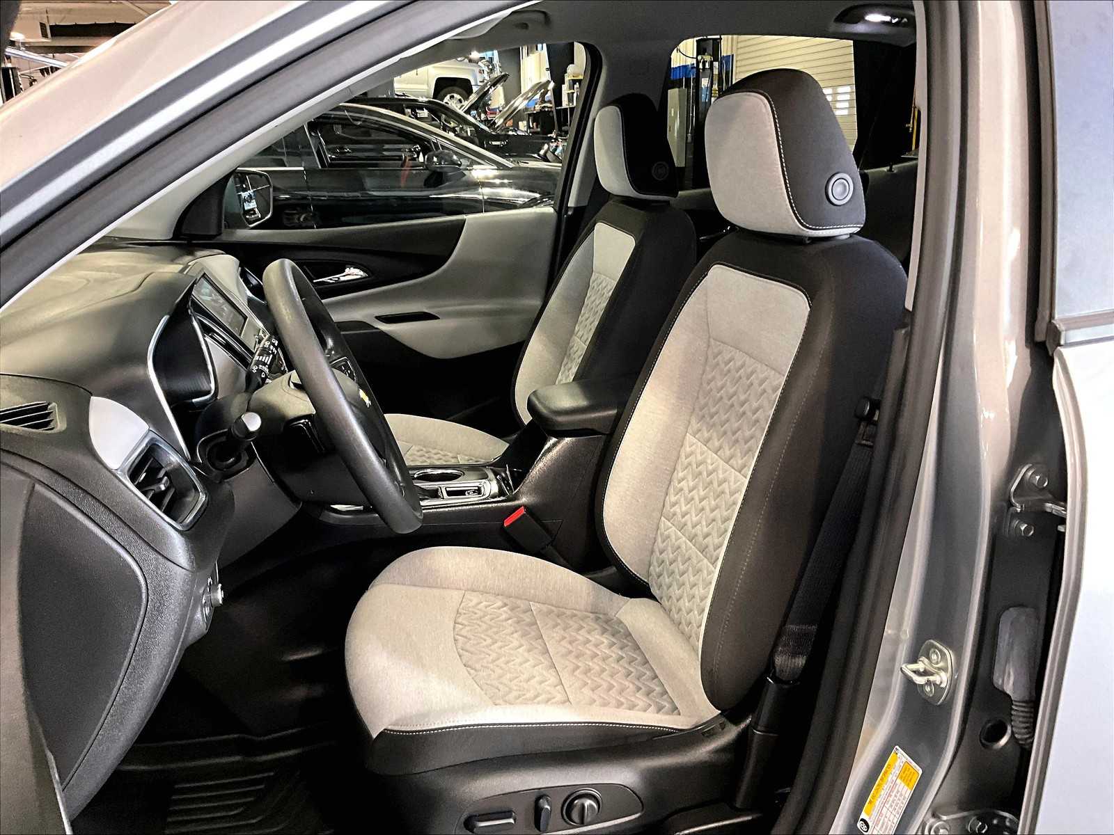 2024 Chevrolet Equinox LS - Photo 10