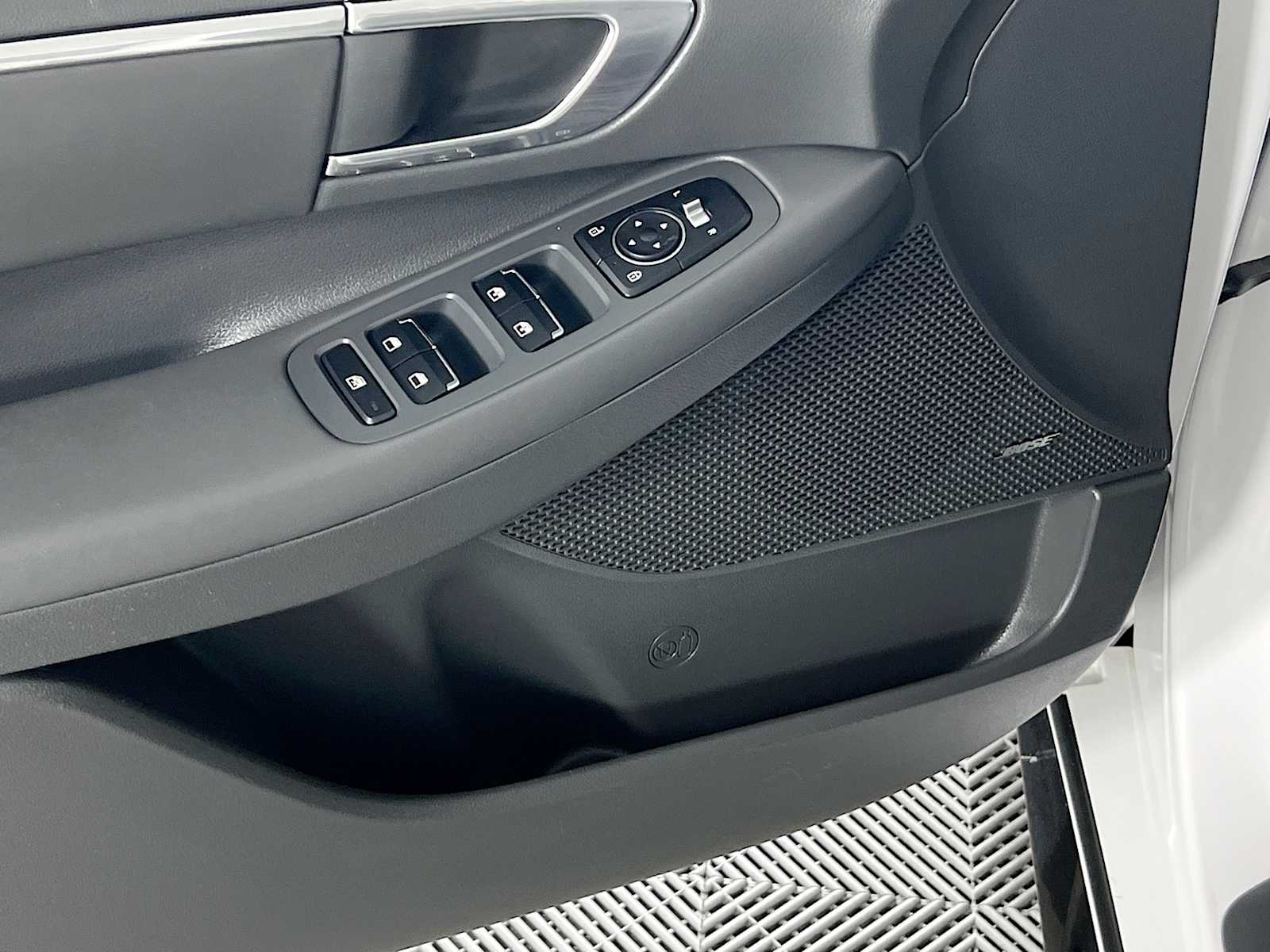 2023 Hyundai Sonata SEL Plus - Photo 18