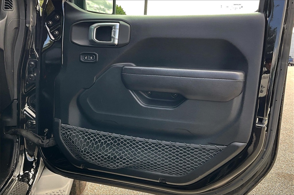 2018 Jeep Wrangler Sport S - Photo 11