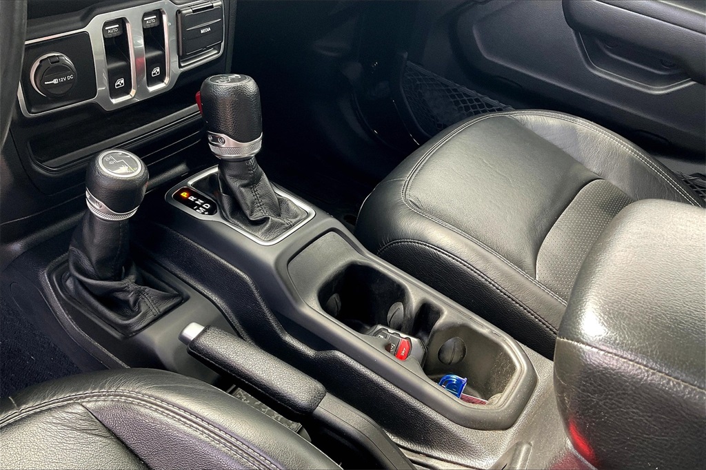 2018 Jeep Wrangler Sport S - Photo 19