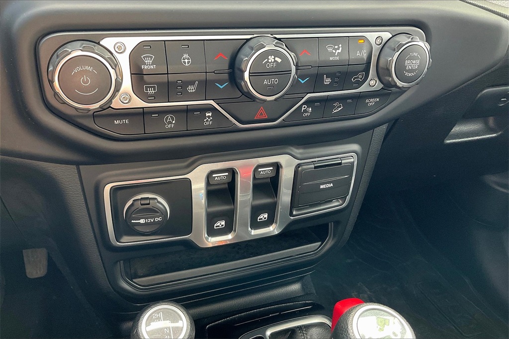 2018 Jeep Wrangler Sport S - Photo 24
