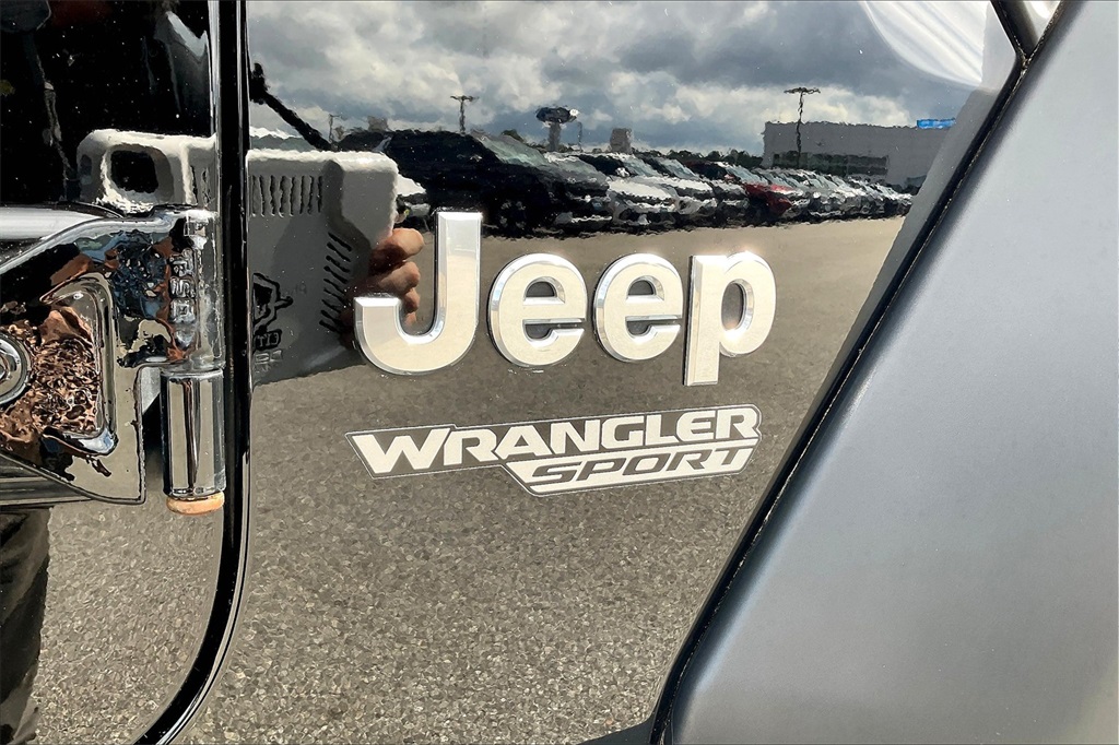 2018 Jeep Wrangler Sport S - Photo 25