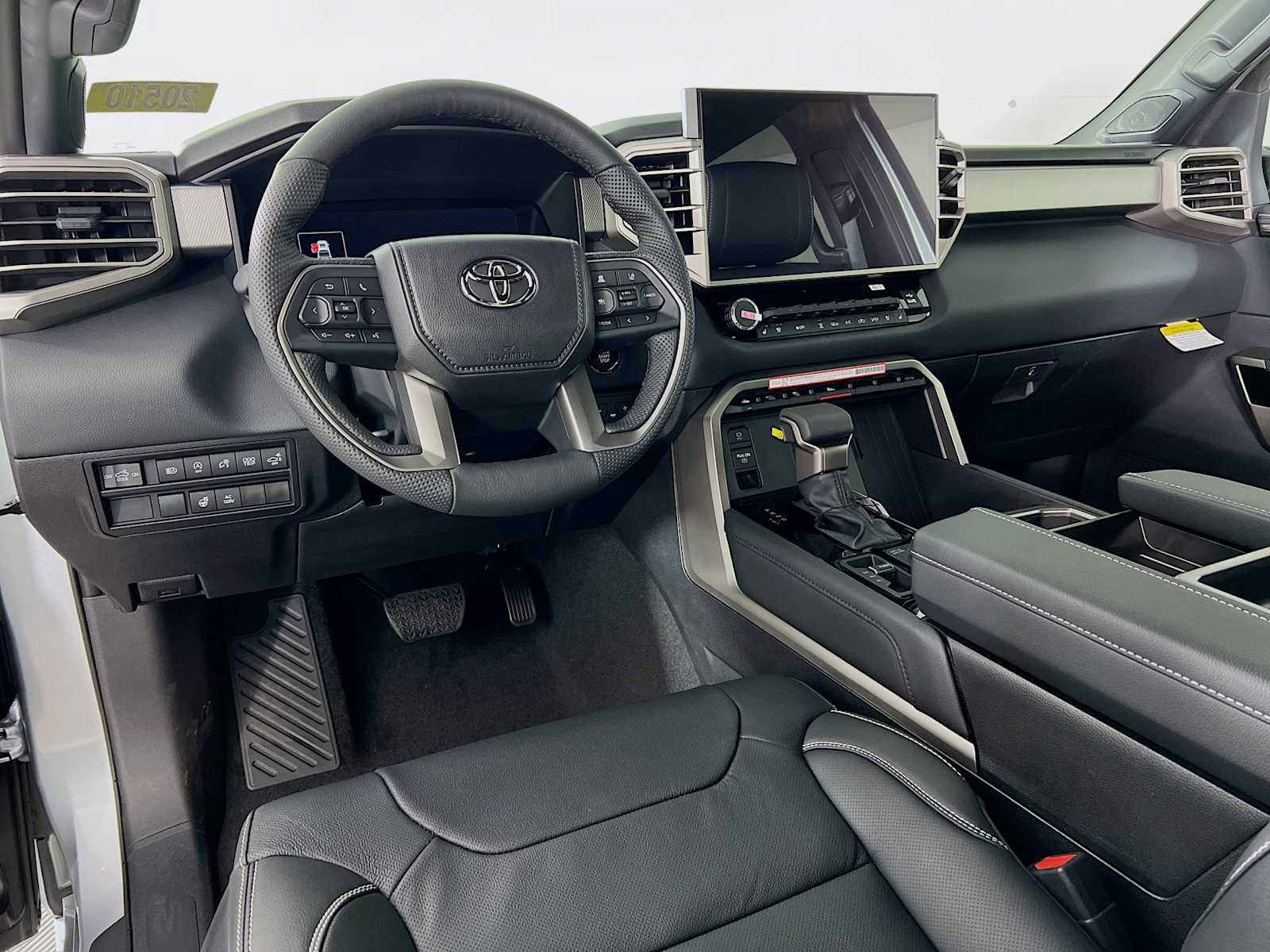 2026 Toyota Tundra Limited - Photo 6