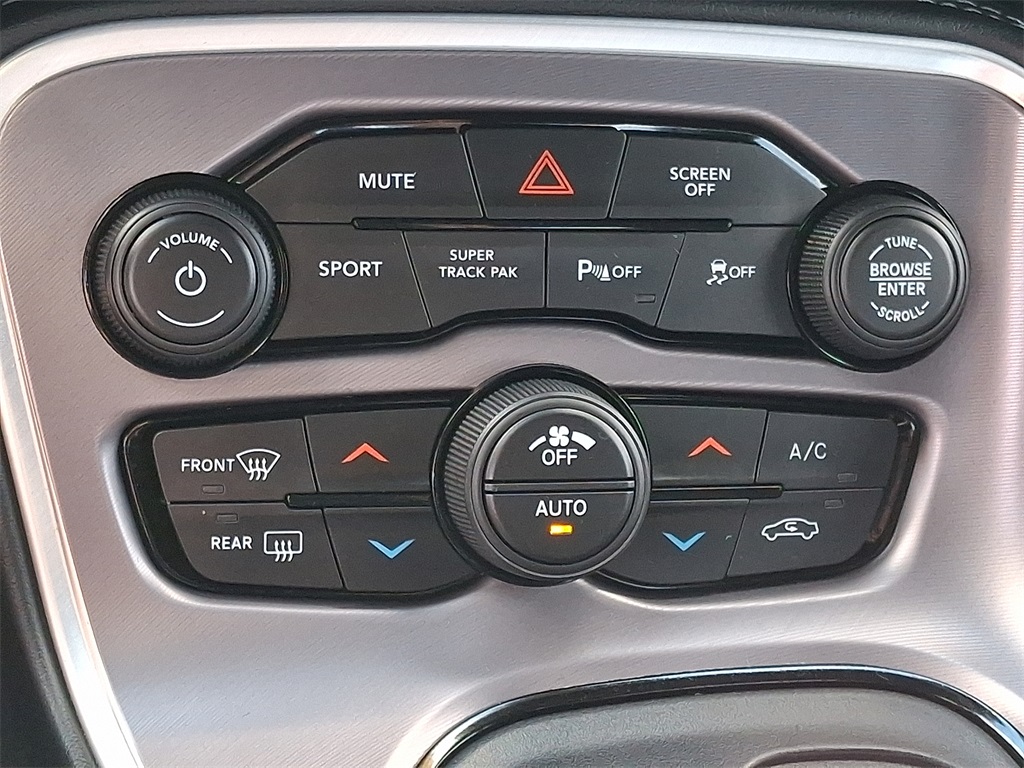 2022 Dodge Challenger R/T - Photo 17