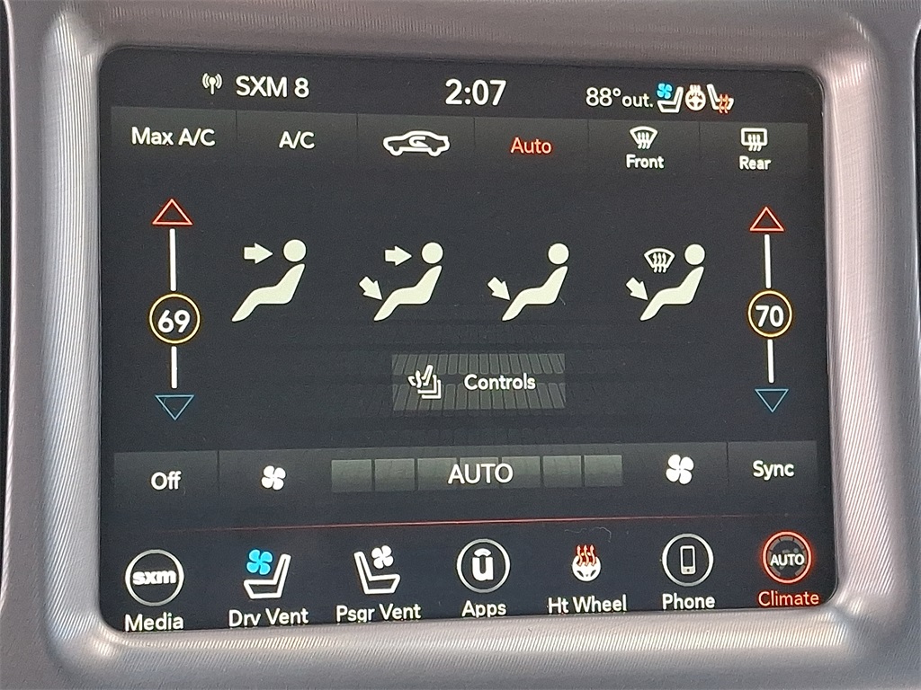 2022 Dodge Challenger R/T - Photo 18