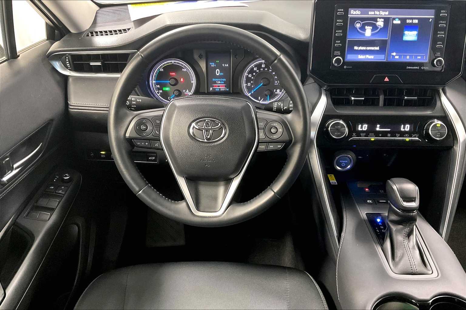 2022 Toyota Venza LE - Photo 17