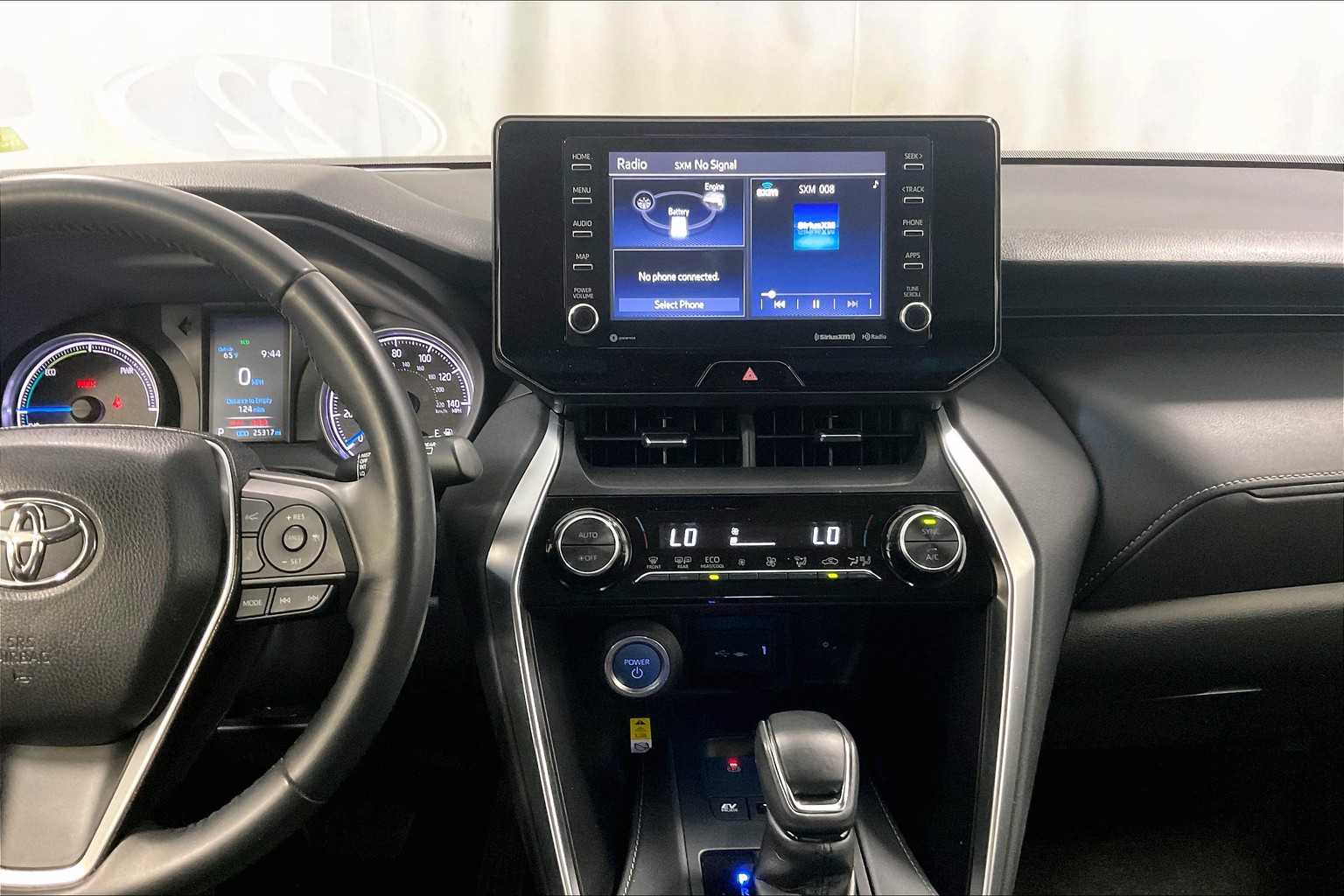 2022 Toyota Venza LE - Photo 18