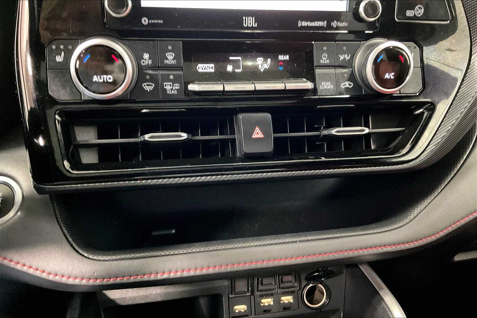 2021 Toyota Highlander XSE - Photo 26