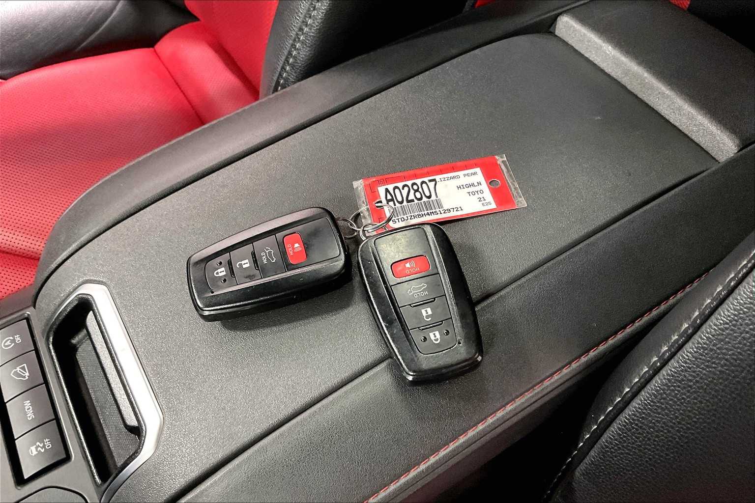 2021 Toyota Highlander XSE - Photo 31