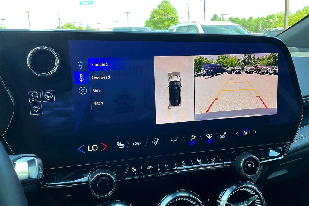 2024 Chevrolet Blazer EV LT - Photo 18