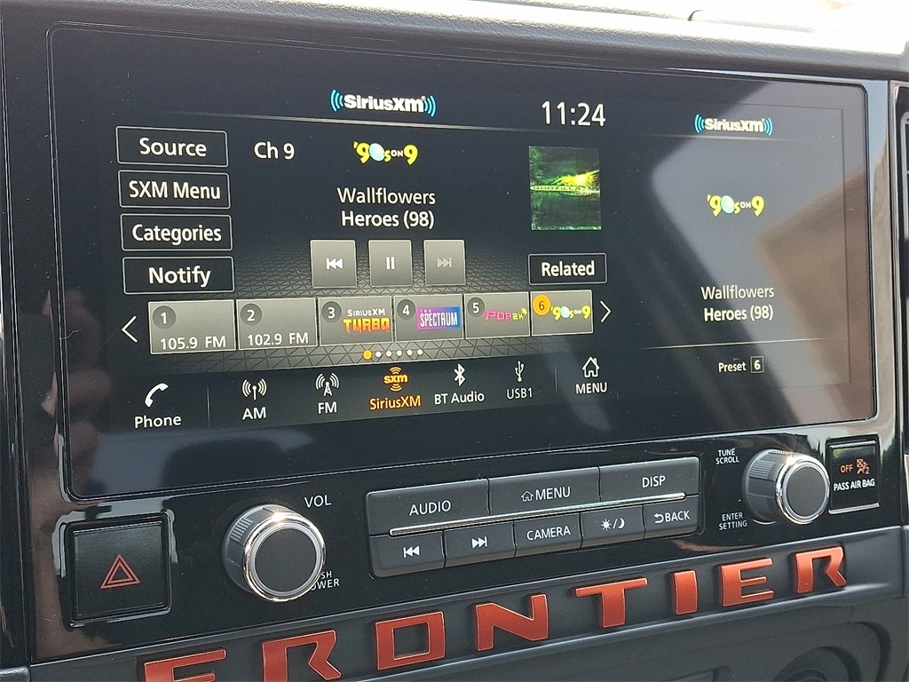 2025 Nissan Frontier PRO-4X - Photo 12