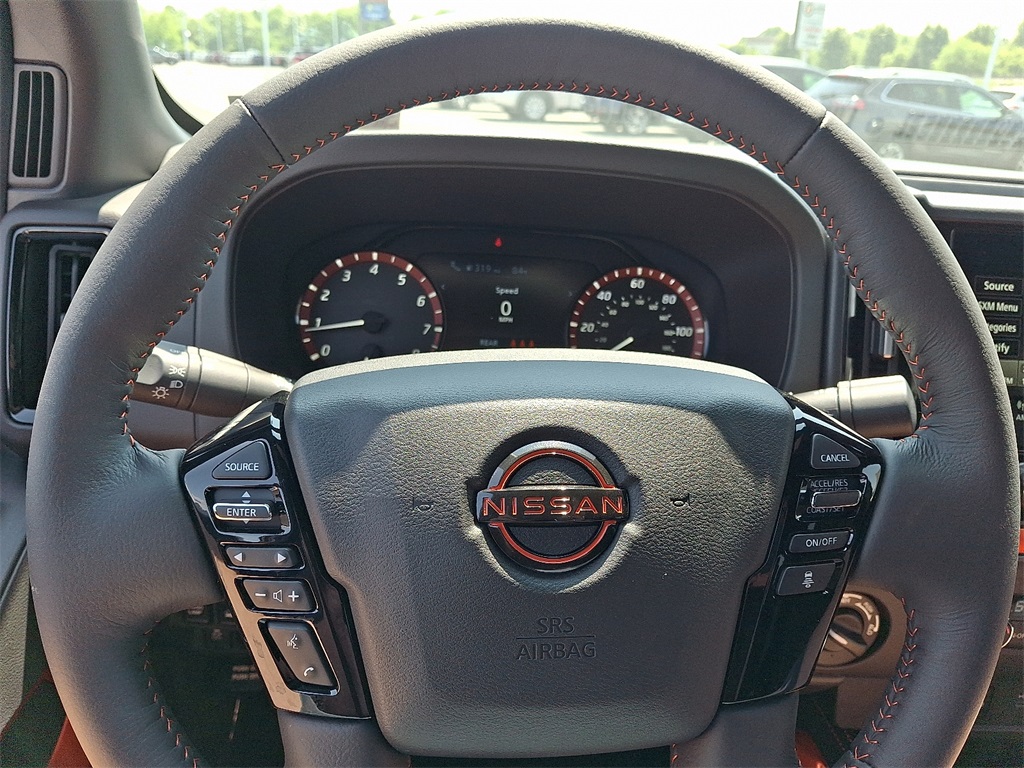 2025 Nissan Frontier PRO-4X - Photo 14