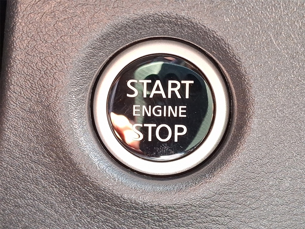 2025 Nissan Frontier PRO-4X - Photo 15