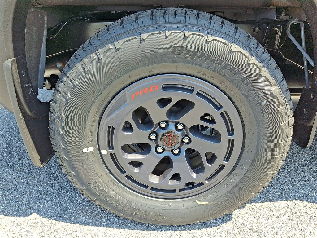 2025 Nissan Frontier PRO-4X - Photo 5