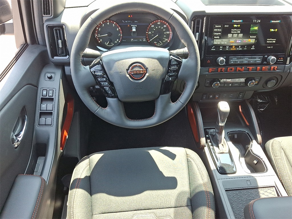 2025 Nissan Frontier PRO-4X - Photo 7
