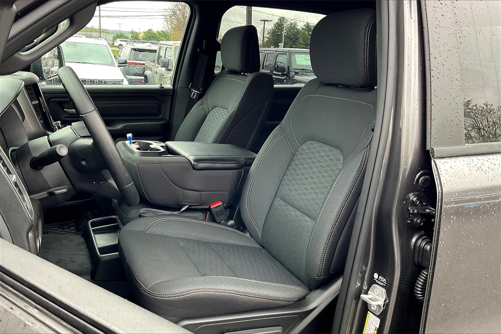 2025 Ram 1500 Tradesman - Photo 11