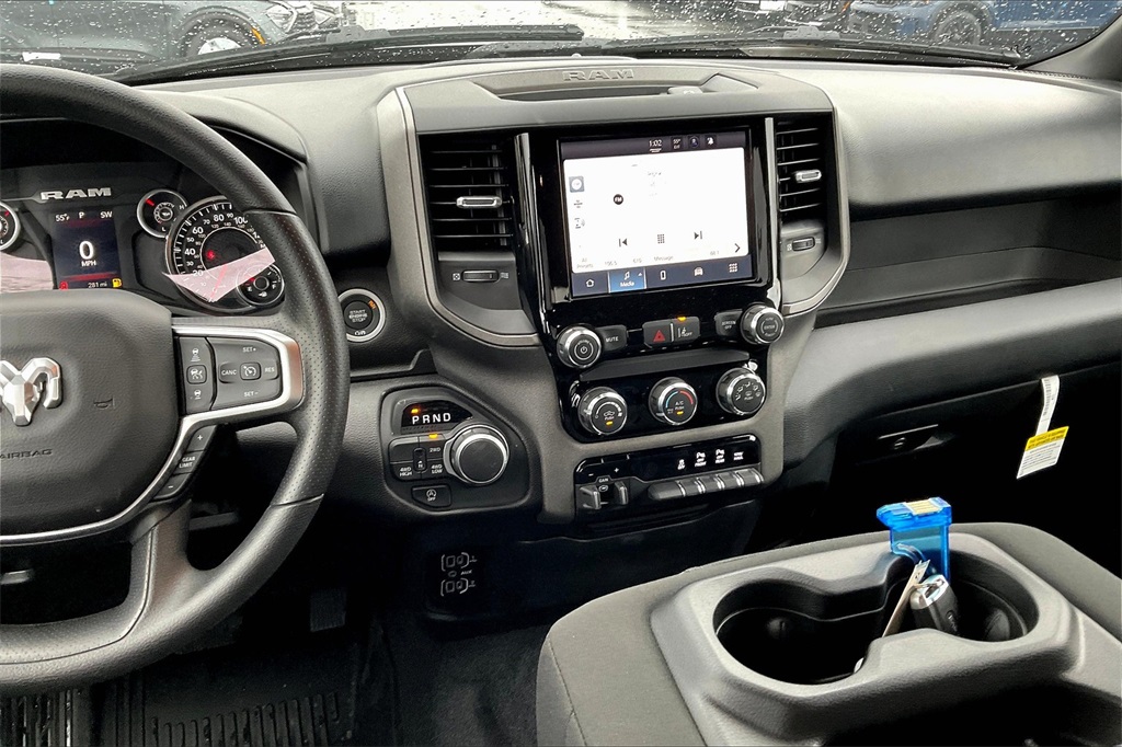 2025 Ram 1500 Tradesman - Photo 13