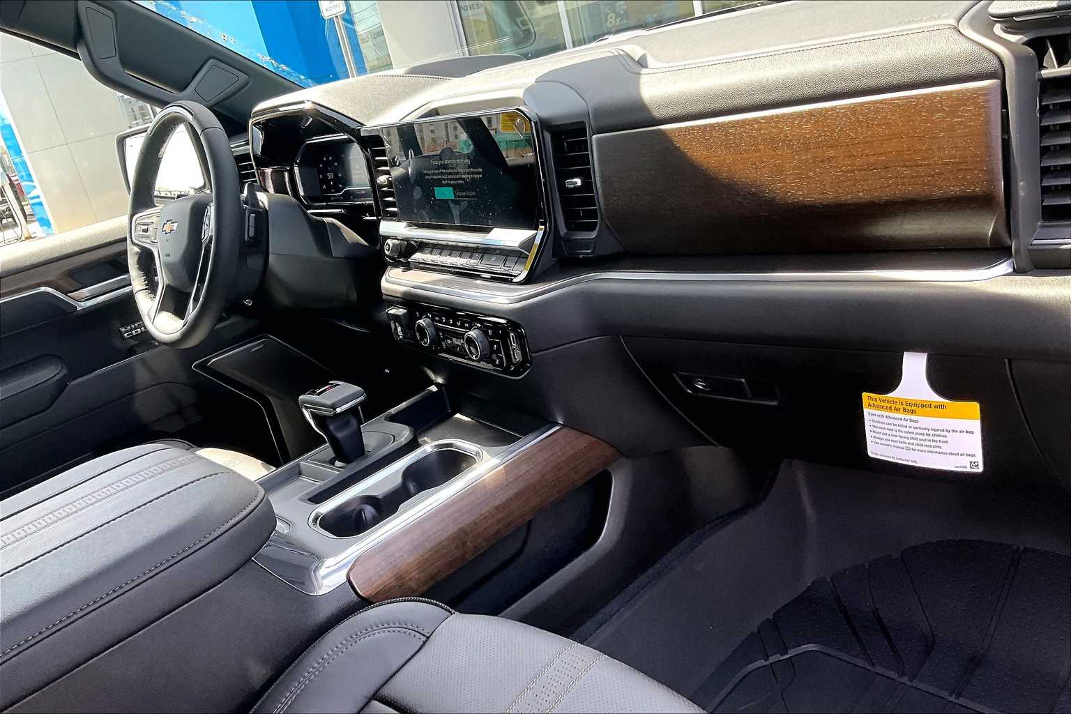 2025 Chevrolet Silverado 1500 High Country - Photo 10