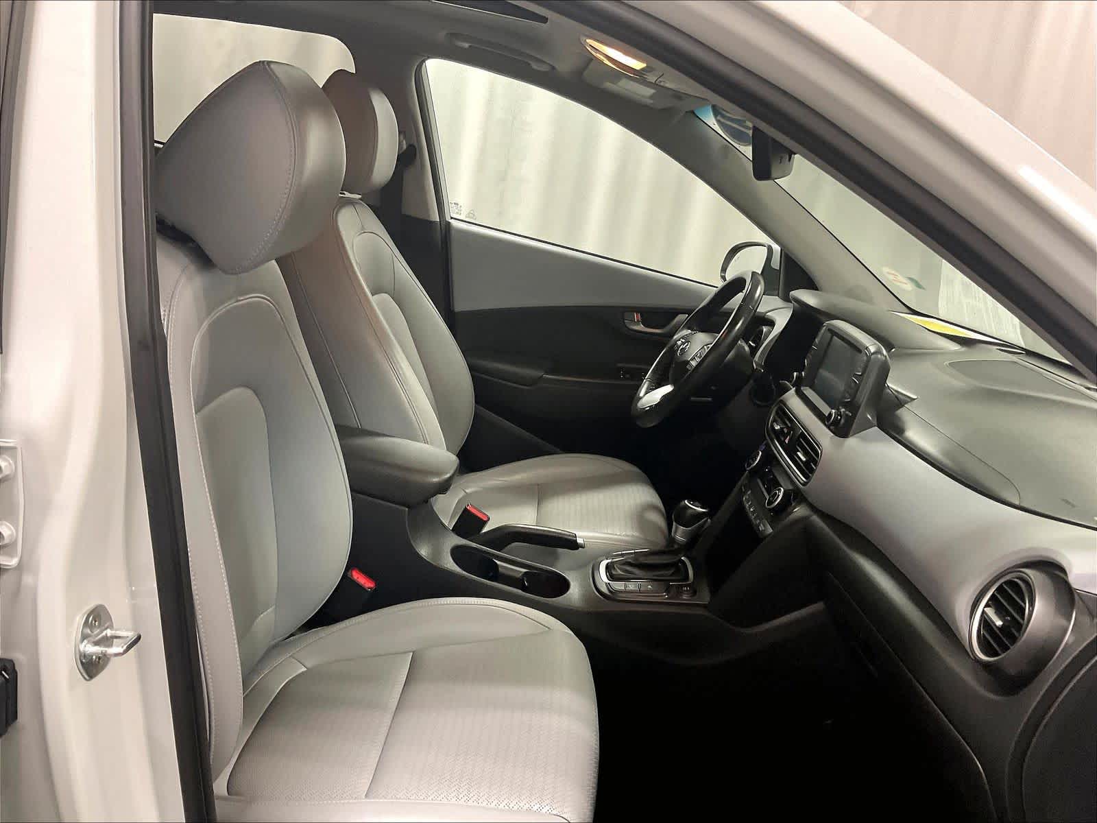 2021 Hyundai Kona Limited - Photo 11