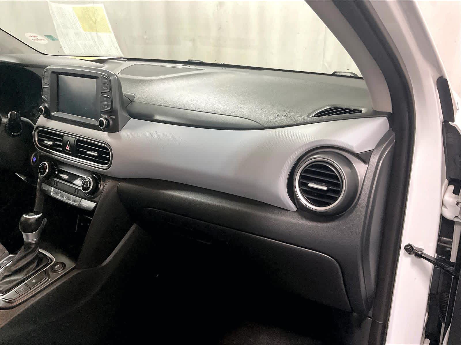 2021 Hyundai Kona Limited - Photo 13