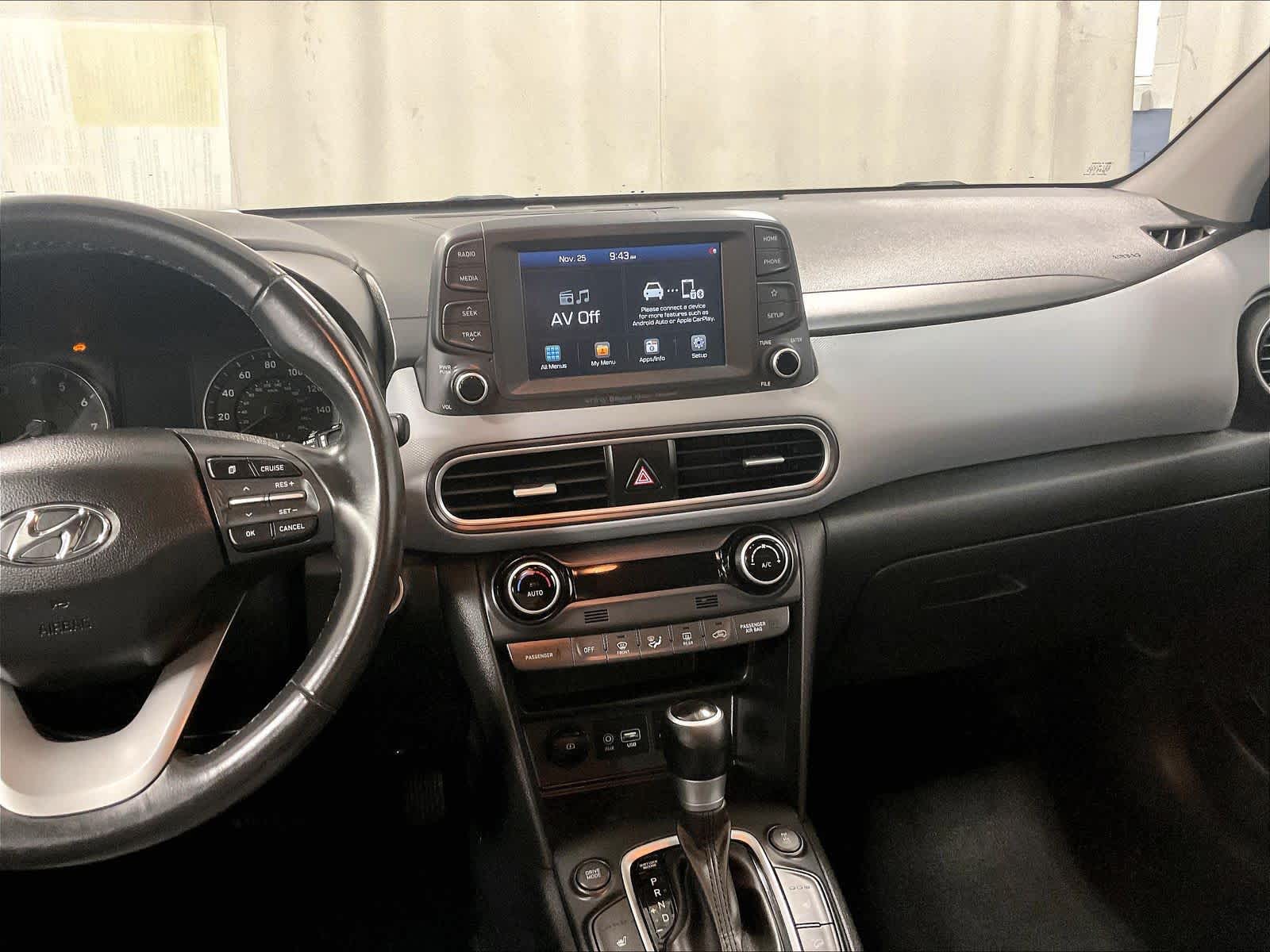 2021 Hyundai Kona Limited - Photo 18