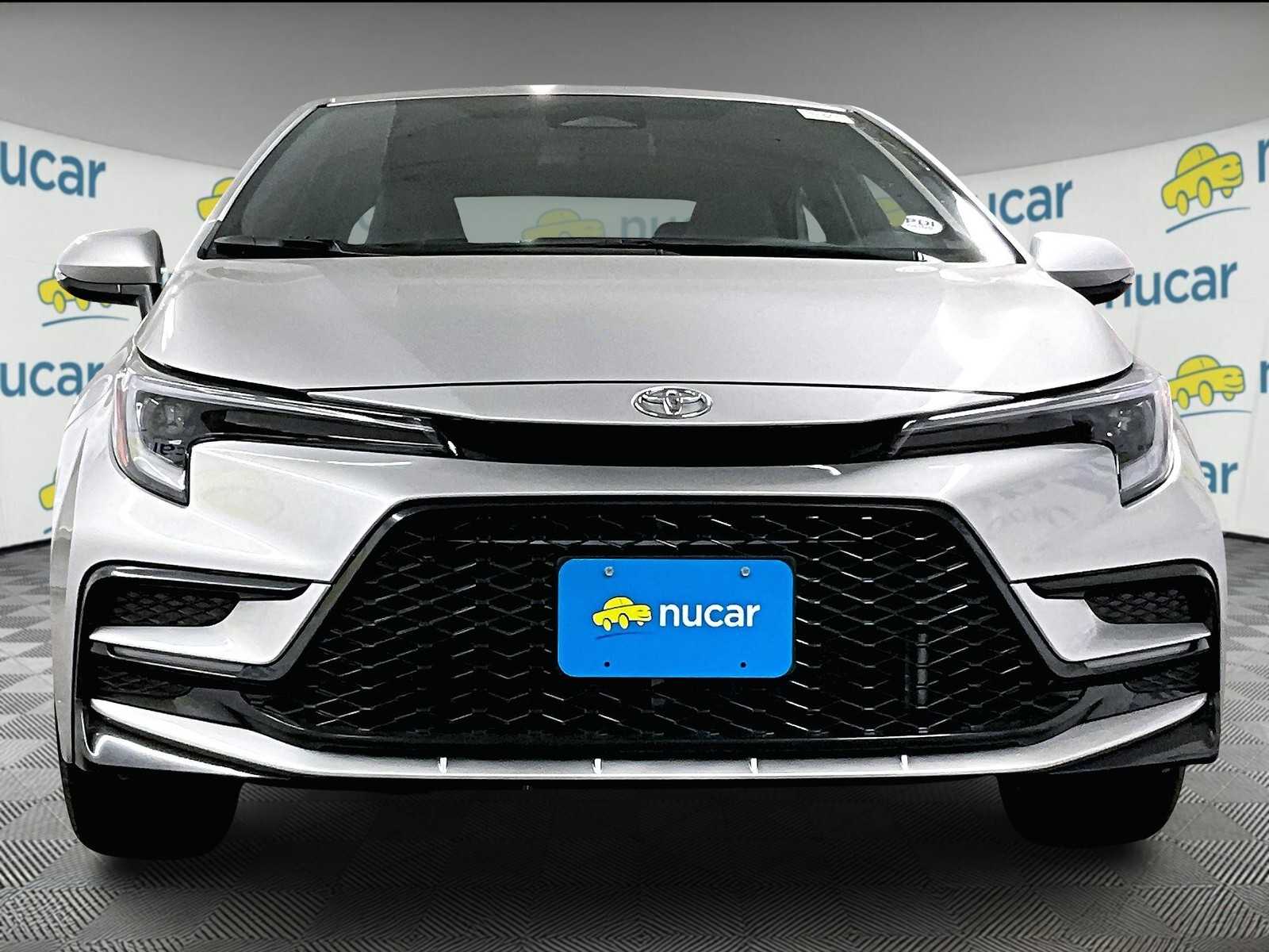 2025 Toyota Corolla SE - Photo 3