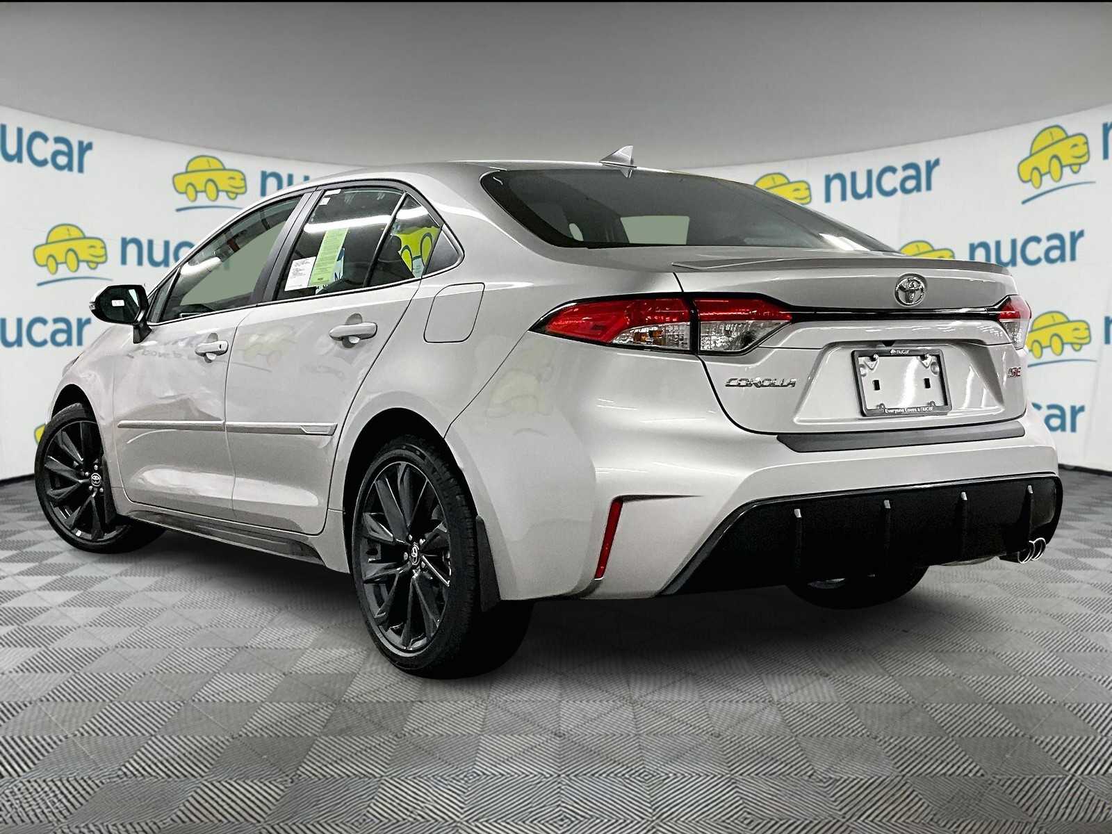 2025 Toyota Corolla SE - Photo 5