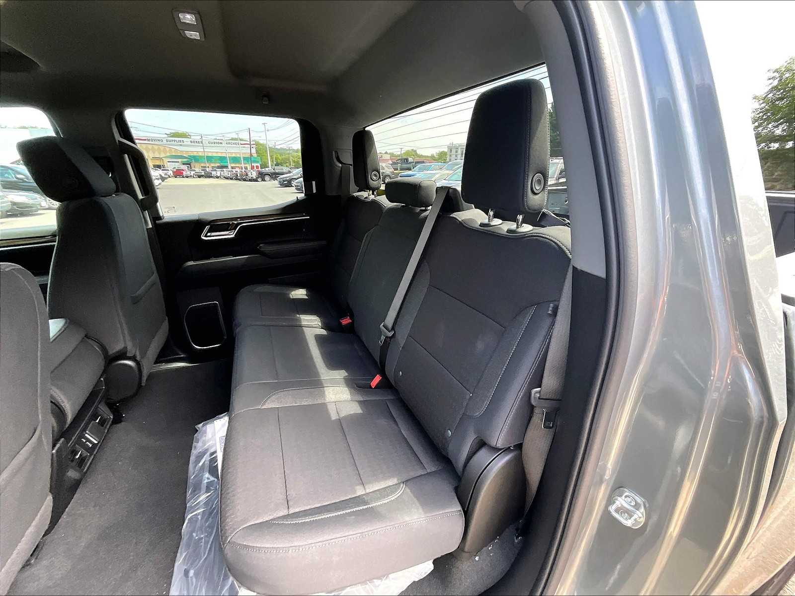 2026 Chevrolet Silverado 1500 LT - Photo 15