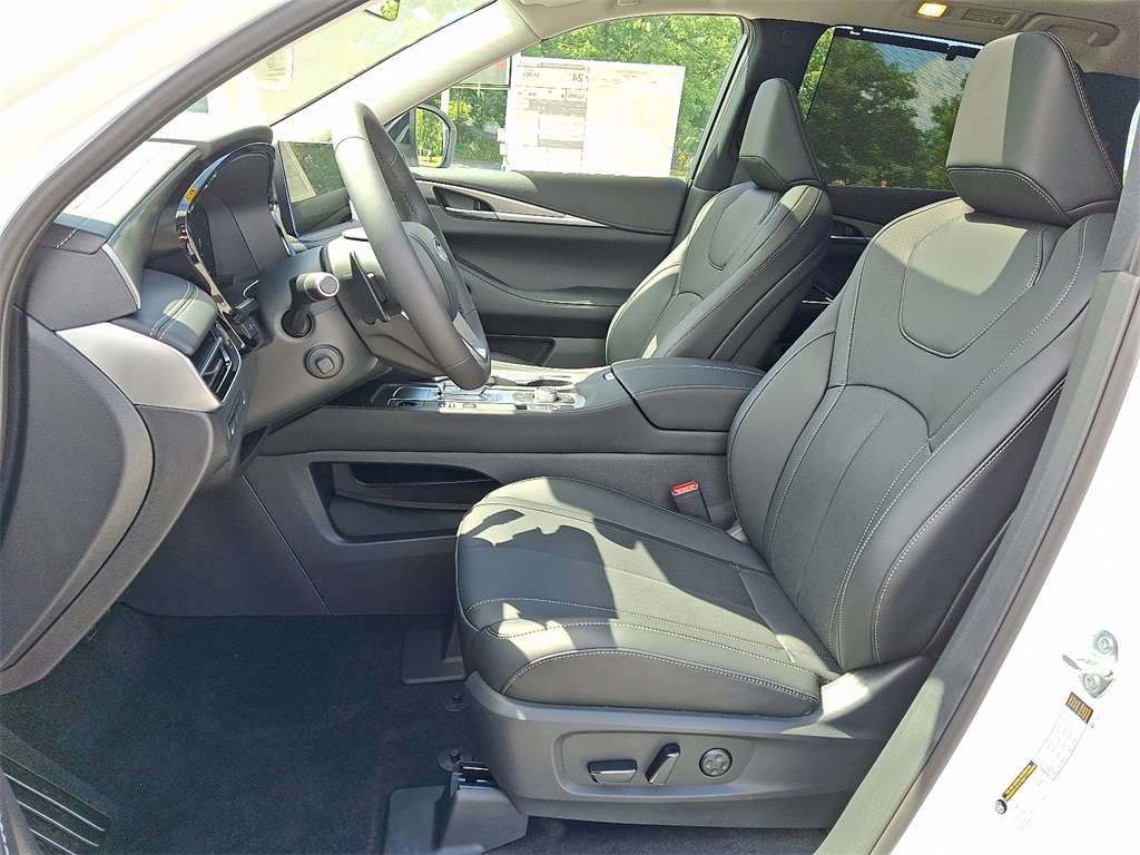 2026 INFINITI QX60 LUXE - Photo 10