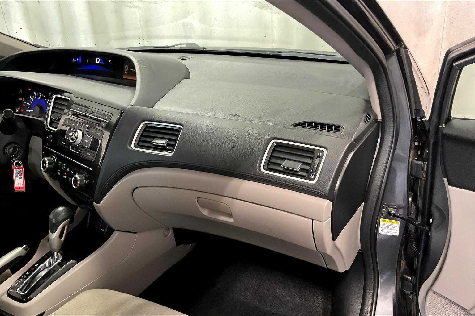 2013 Honda Civic LX - Photo 13