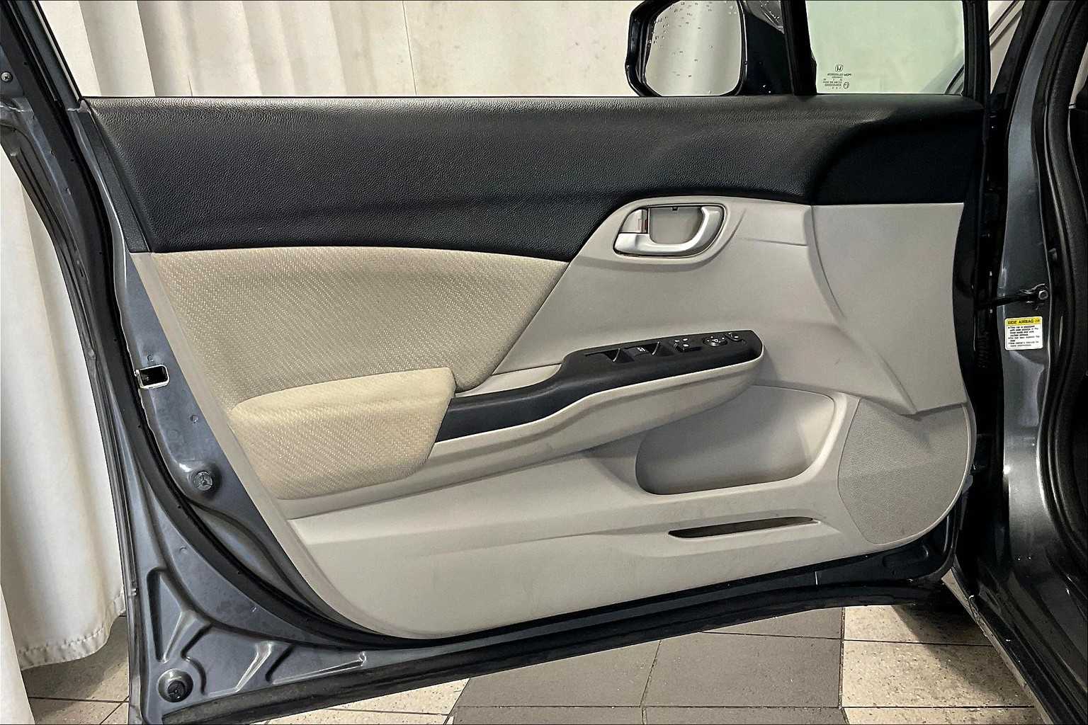 2013 Honda Civic LX - Photo 9