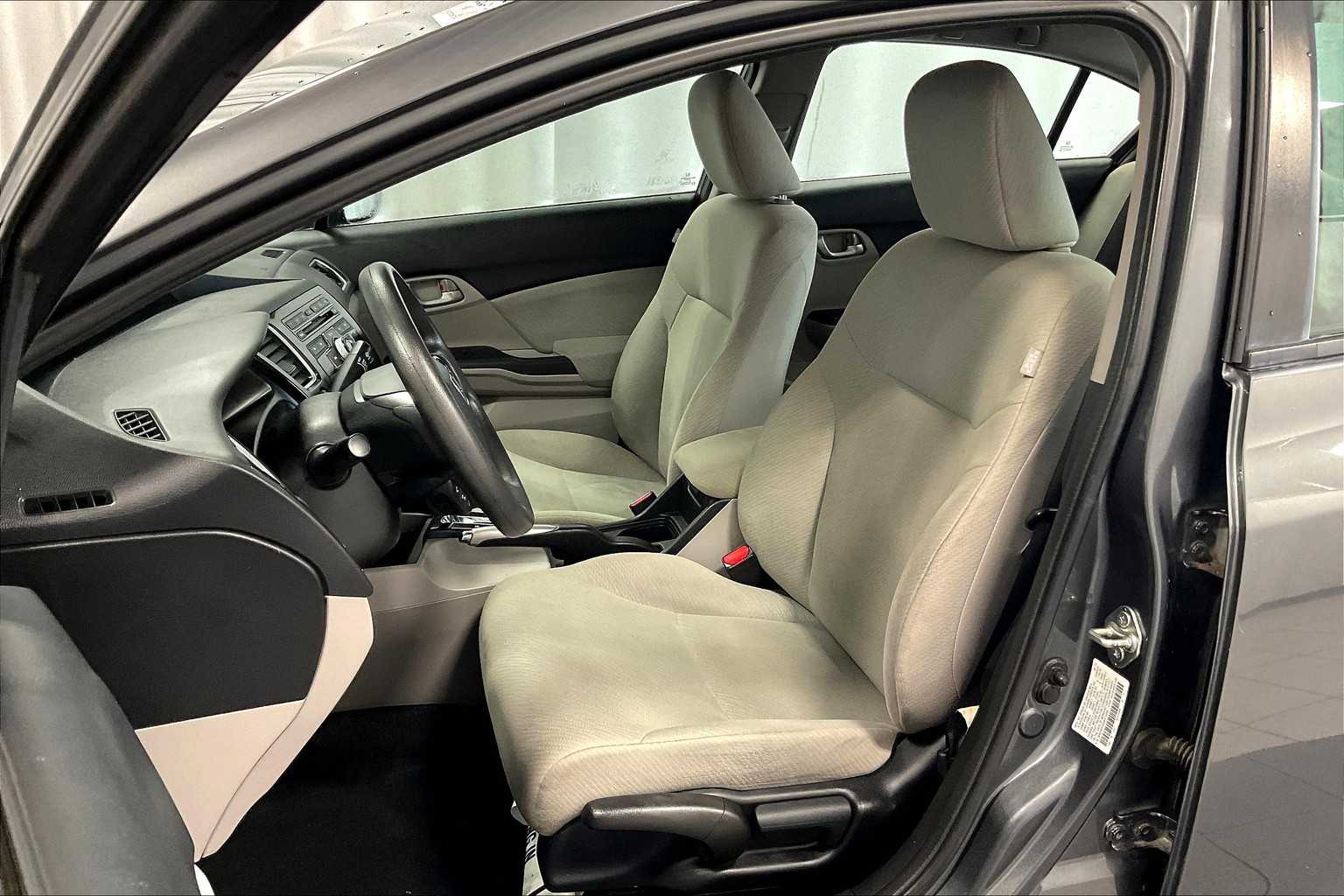 2013 Honda Civic LX - Photo 10