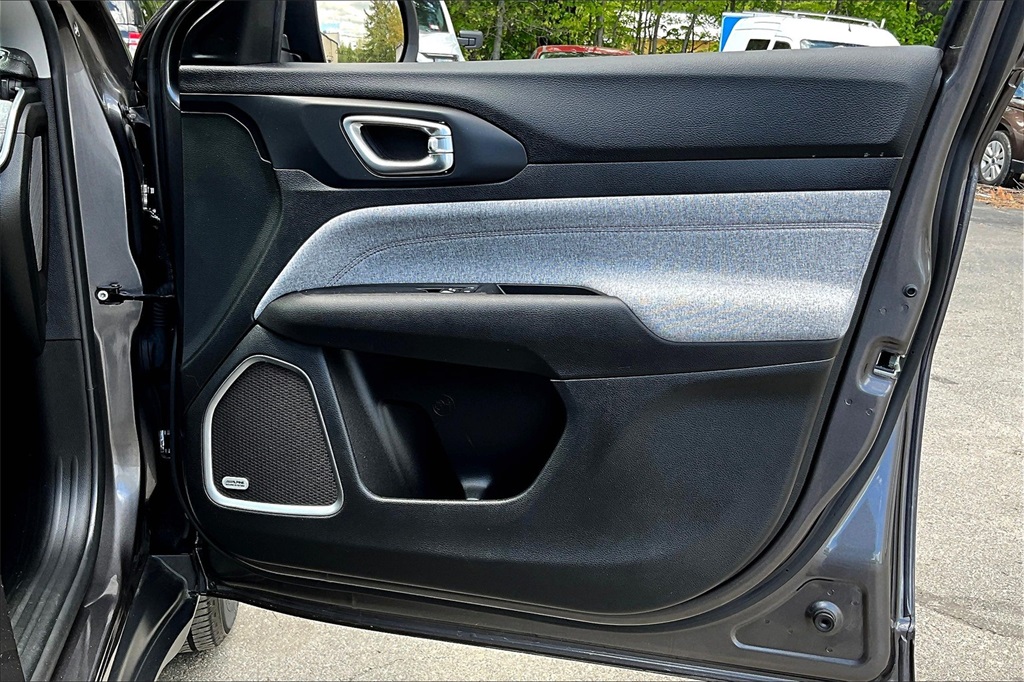 2022 Jeep Compass Latitude Lux - Photo 12