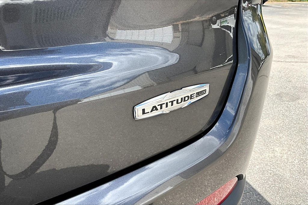 2022 Jeep Compass Latitude Lux - Photo 28