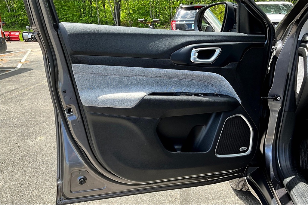 2022 Jeep Compass Latitude Lux - Photo 9