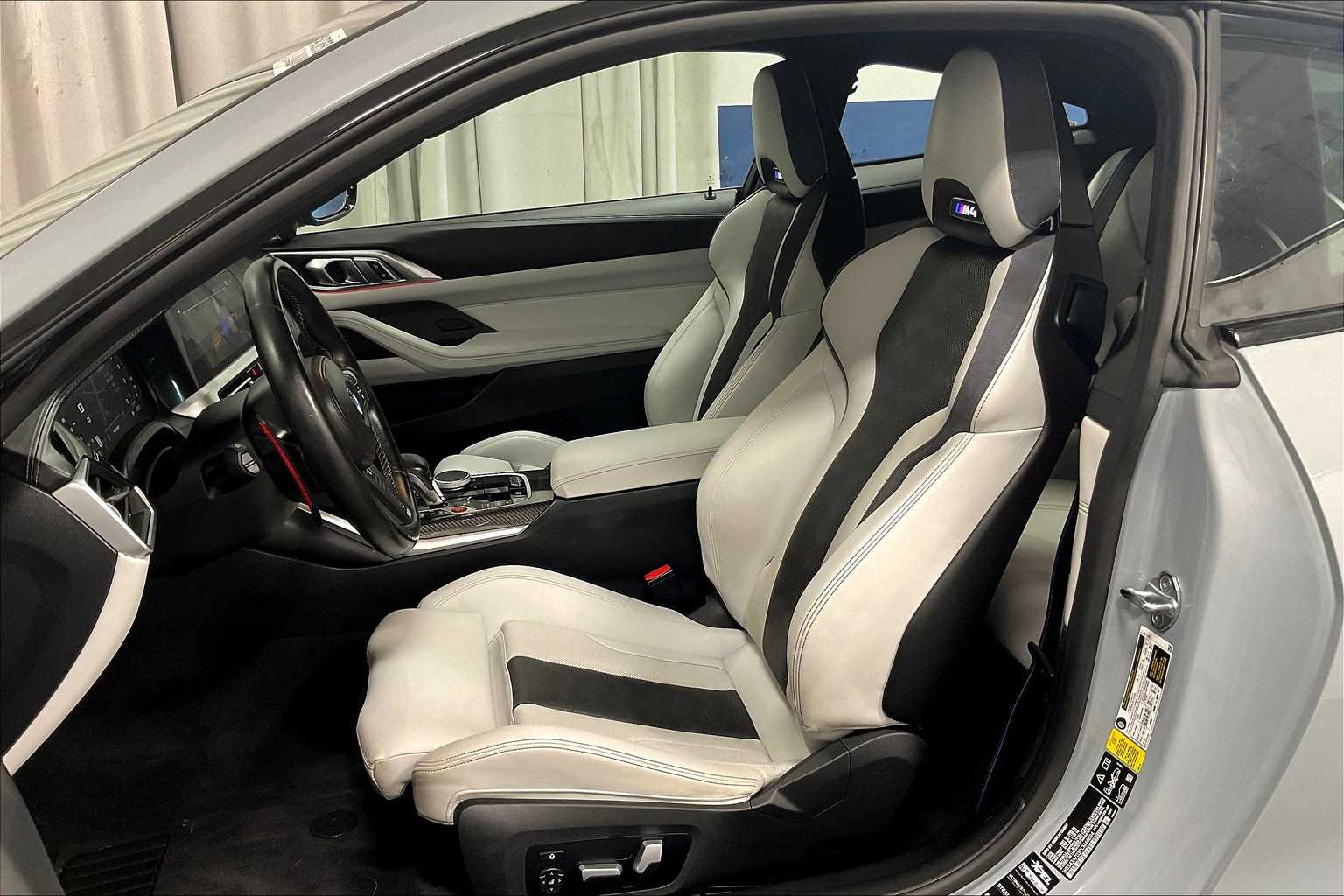 2023 BMW M4 Competition xDrive - Photo 11