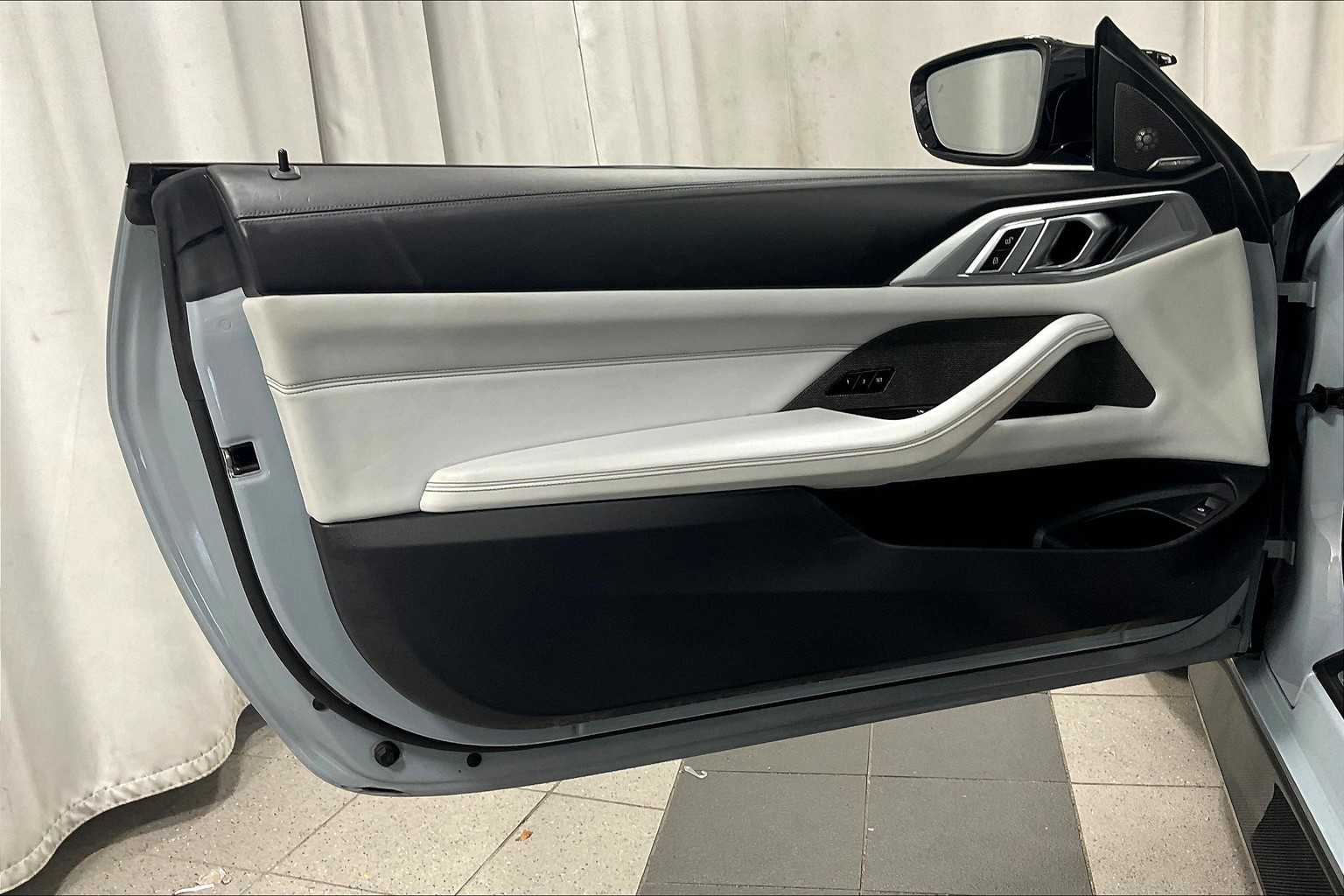2023 BMW M4 Competition xDrive - Photo 9