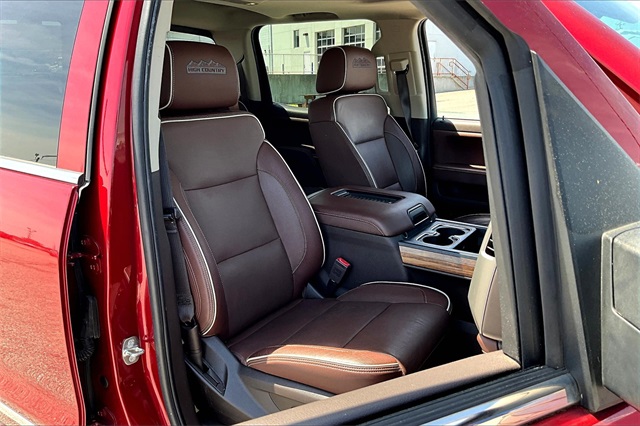 2018 Chevrolet Silverado 1500 High Country - Photo 11