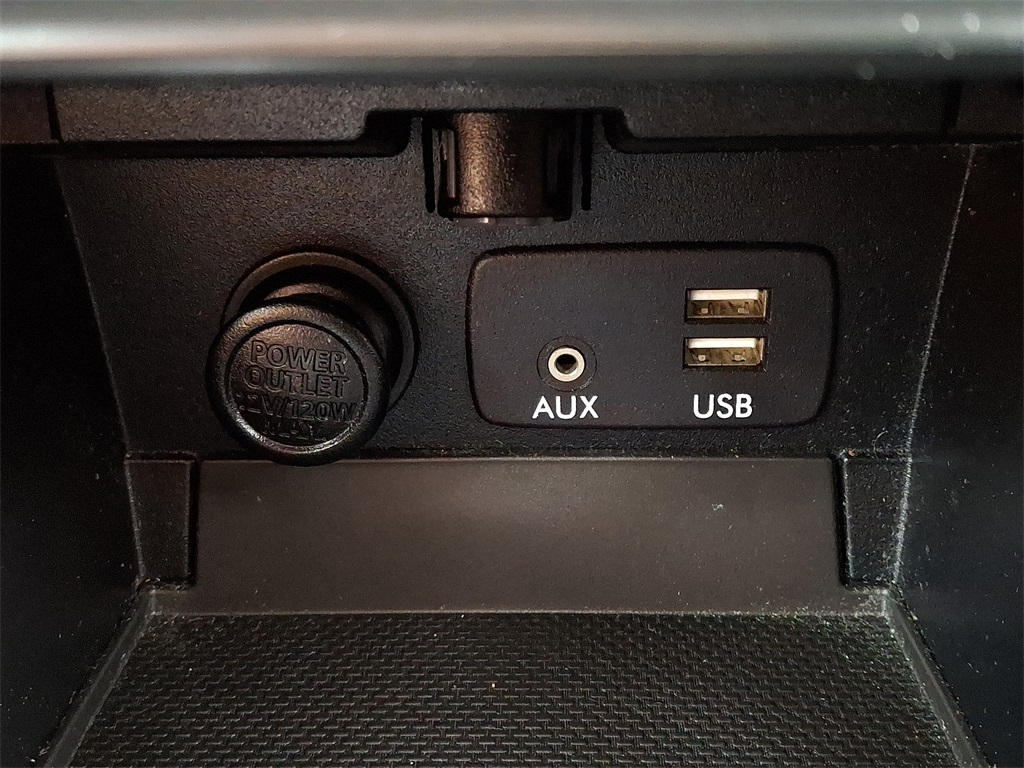 2017 Subaru Outback 3.6R - Photo 26