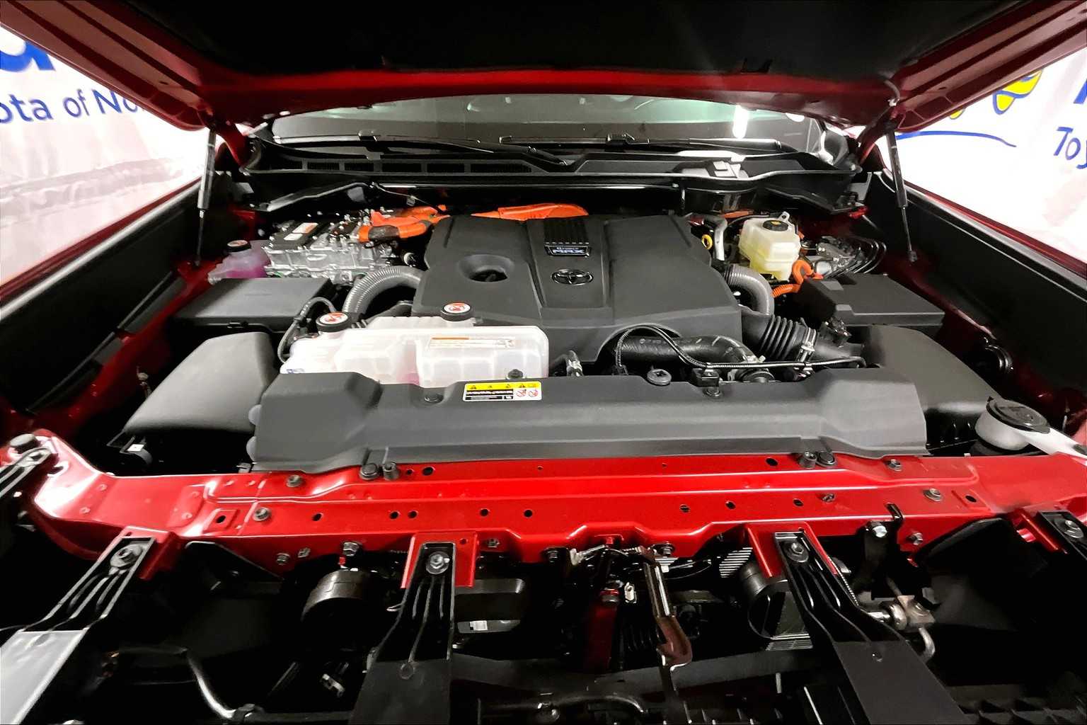 2025 Toyota Tundra Limited Hybrid - Photo 16
