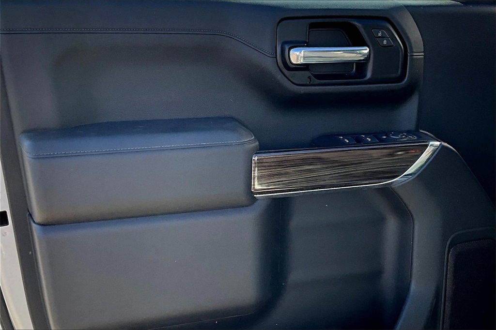 2022 Chevrolet Silverado 1500 LTD LT - Photo 6