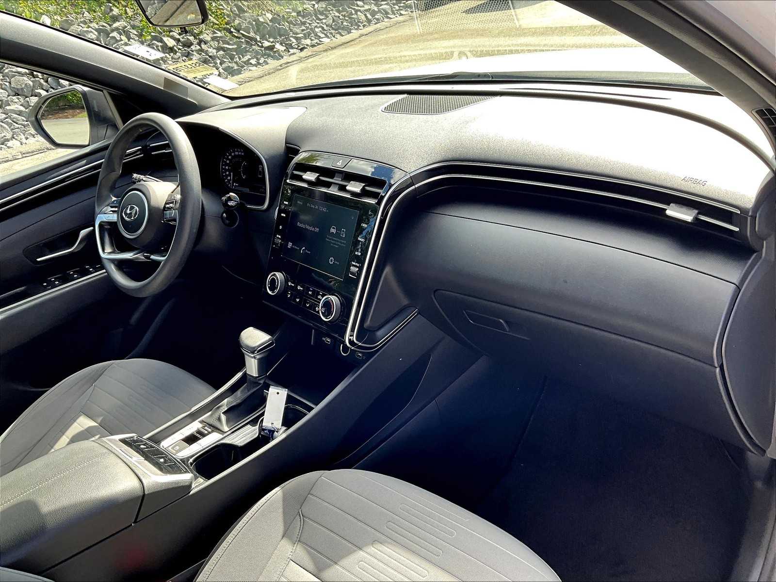 2022 Hyundai Santa Cruz SEL - Photo 14