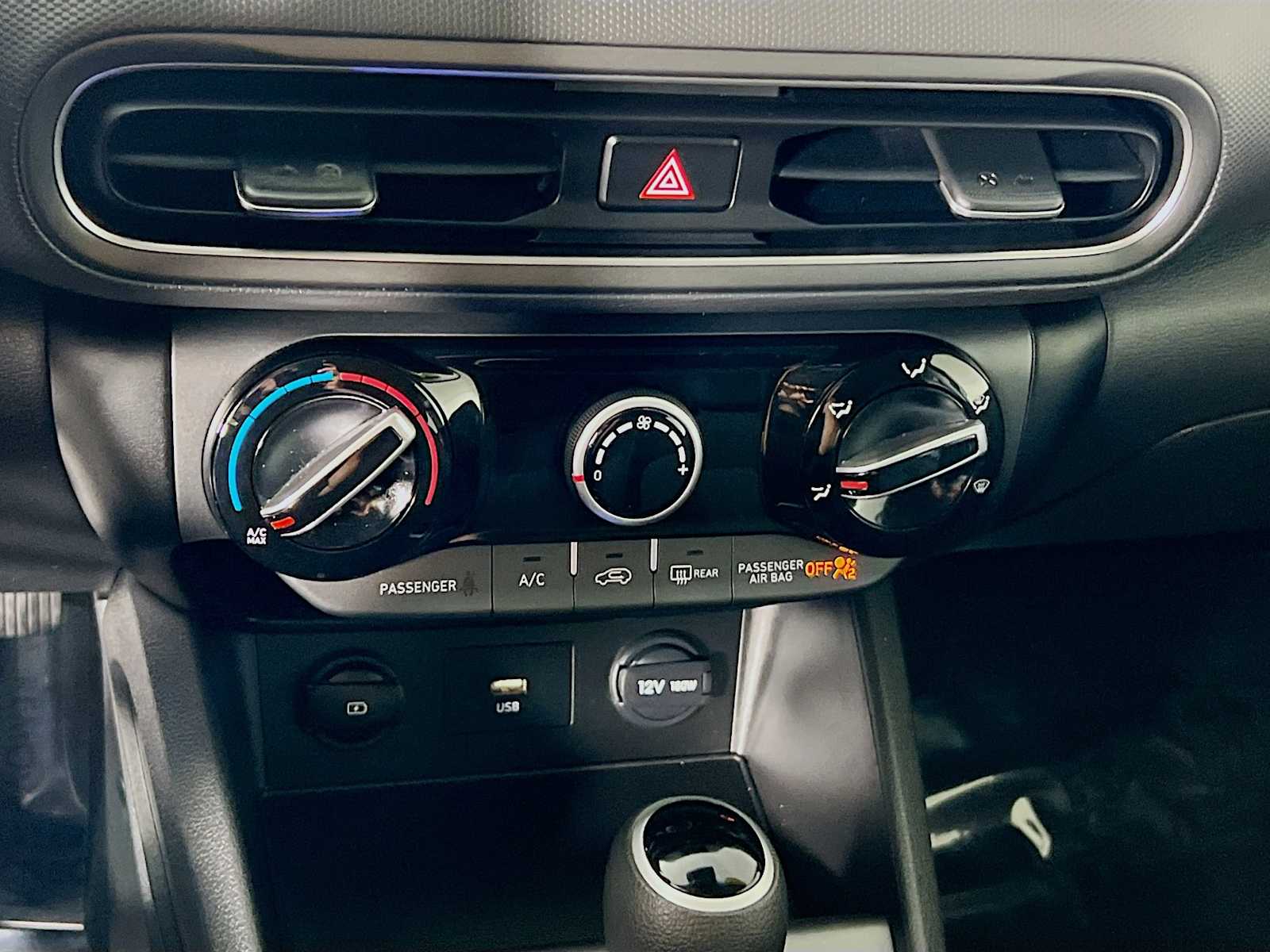 2023 Hyundai Kona SEL - Photo 15