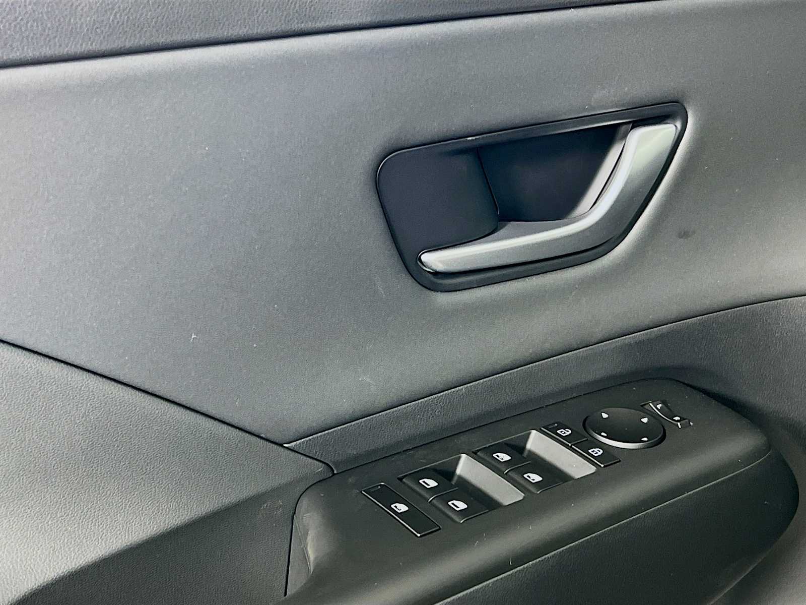 2026 Hyundai Kona SEL Premium - Photo 16