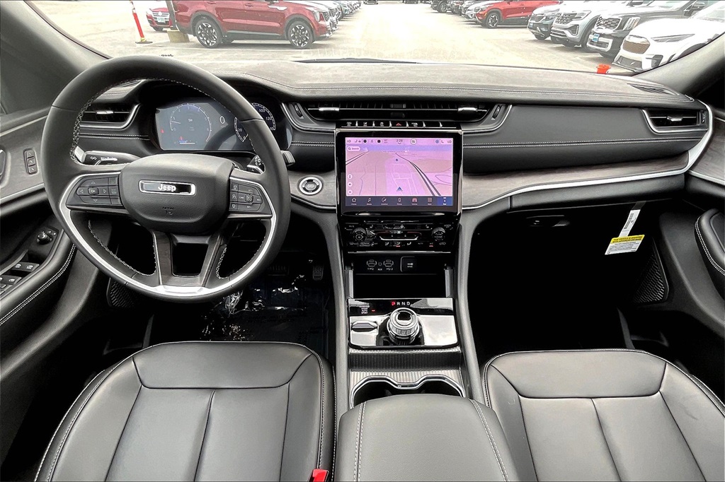 2025 Jeep Grand Cherokee Limited - Photo 12